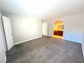 Photo #4: 2622928 Listing 