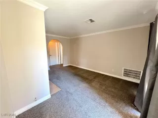 Photo #5: 2622928 Listing 