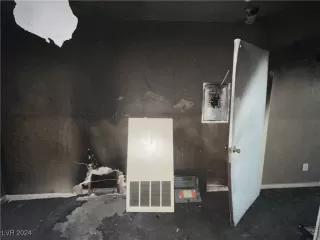 Photo #6: 2622960 Listing