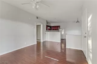 Photo #3: 2622976 Listing 