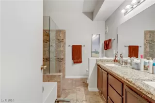 Photo #6: 2622976 Listing 