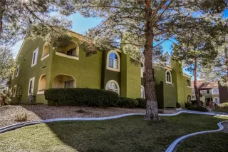 Photo #5: 2622978 Listing