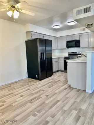 Photo #2: 2622990 Listing 