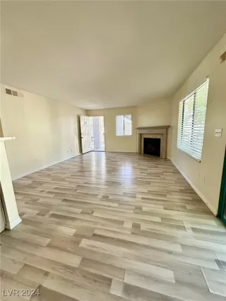 Photo #6: 2622990 Listing 