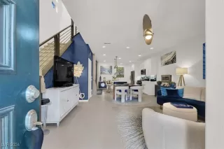 Photo #2: 2622991 Listing 