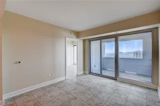 Photo #2: 2623033 Listing