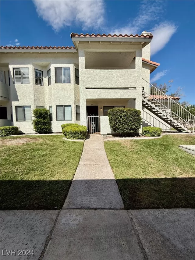 MLS: 2623055 Condo For Sale