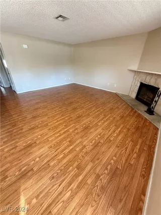 Photo #2: 2623055 Listing 