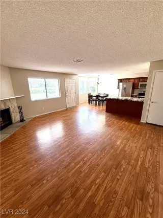 Photo #3: 2623055 Listing 