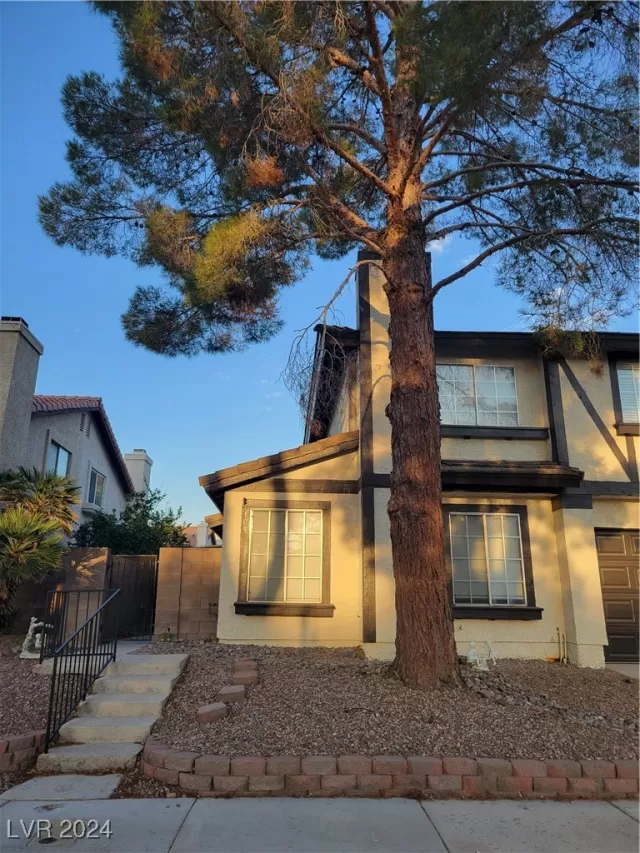 MLS: 2623058 Condo For Sale