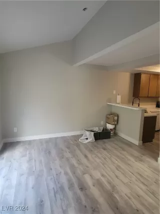 Photo #3: 2623058 Listing 