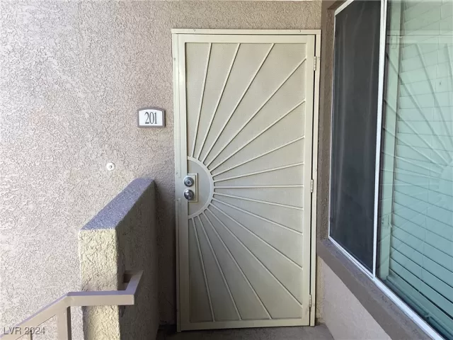 MLS: 2623079 Condo For Sale