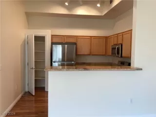 Photo #5: 2623079 Listing 