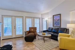 Photo #2: 2623080 Listing