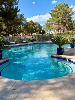 Photo #1: 2623128 Listing