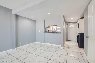 Photo #6: 2623141 Listing