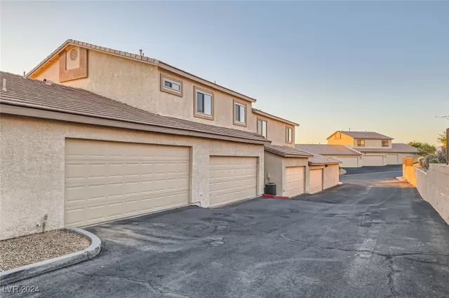 MLS: 2623164 Condo For Sale