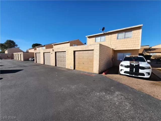MLS: 2623205 Condo For Sale