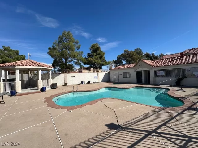 MLS: 2623238 Condo For Sale