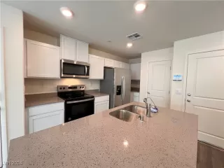 Photo #4: 2623347 Listing 