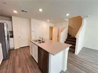 Photo #5: 2623347 Listing 