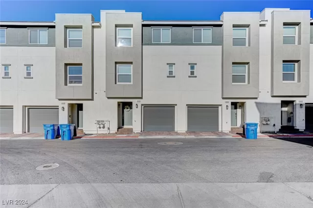 MLS: 2623362 Condo For Sale