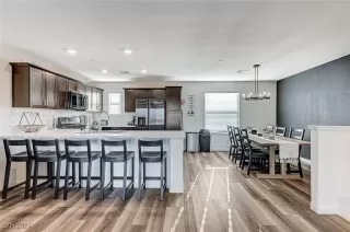 Photo #4: 2623362 Listing