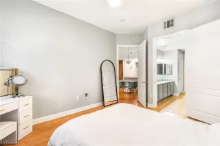 Photo #2: 2623380 Listing