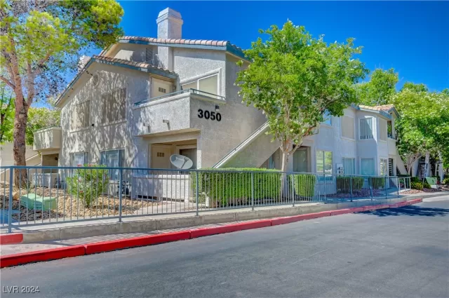 MLS: 2623387 Condo For Sale