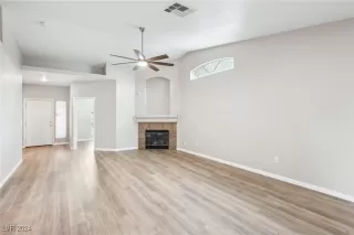 Photo #4: 2623410 Listing 