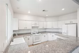 Photo #6: 2623410 Listing 