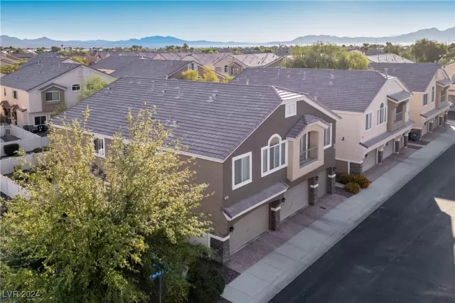 MLS: 2623454 Condo For Sale