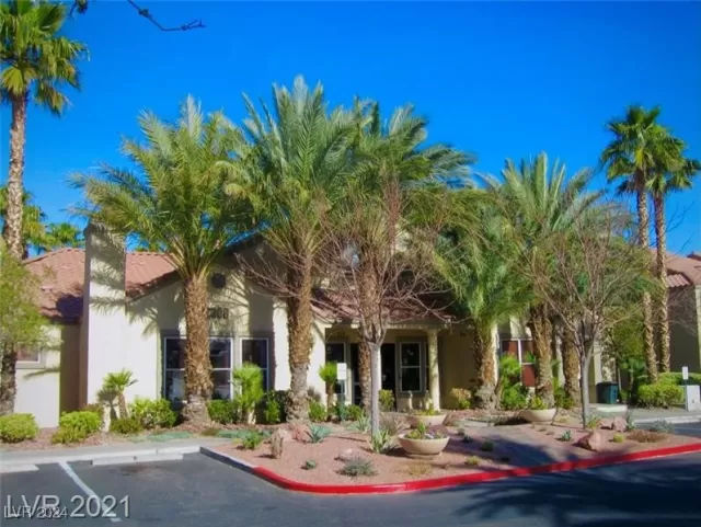 MLS: 2623565 Condo For Sale