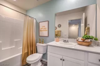 Photo #3: 2623617 Listing