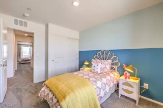 Photo #5: 2623617 Listing