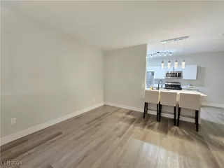 Photo #1: 2623638 Listing 