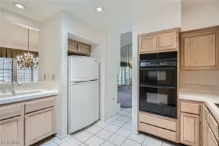 Photo #4: 2623644 Listing