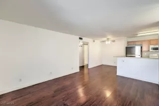 Photo #5: 2623649 Listing 