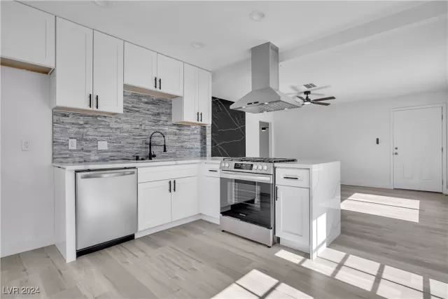 MLS: 2623655 Condo For Sale