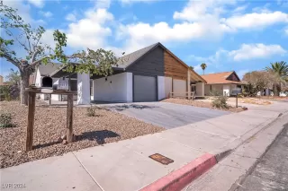 Photo #6: 2623655 Listing