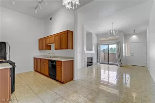 Photo #5: 2623660 Listing