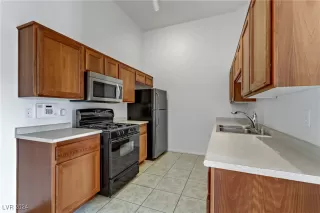 Photo #6: 2623660 Listing