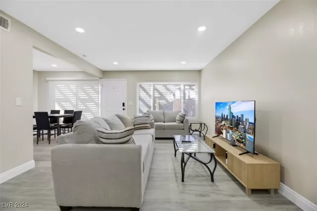 MLS: 2623682 Condo For Sale