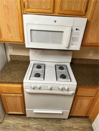 Photo #4: 2623709 Listing 