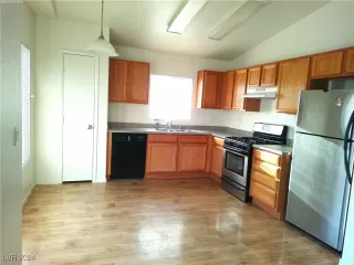 Photo #2: 2623714 Listing 