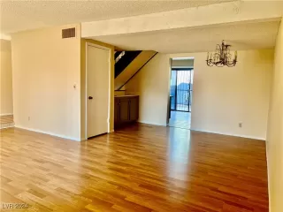 Photo #2: 2623717 Listing