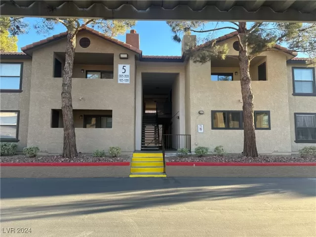 MLS: 2623725 Condo For Sale