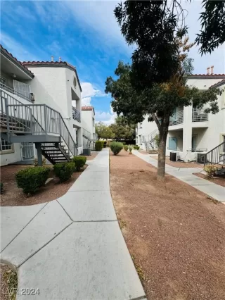 Photo #1: 2623737 Listing 