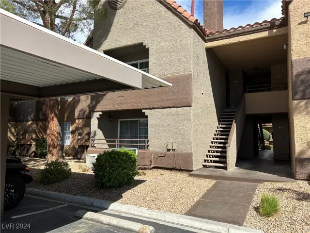 MLS: 2623742 Condo For Sale