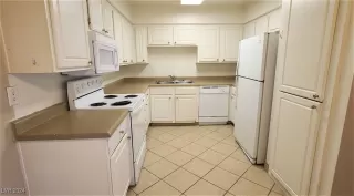 Photo #1: 2623756 Listing 